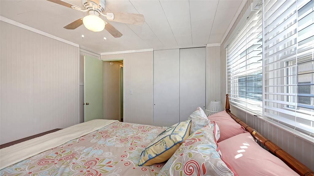 待售: $219,000 (2 贝兹, 1 浴室, 800 平方英尺)