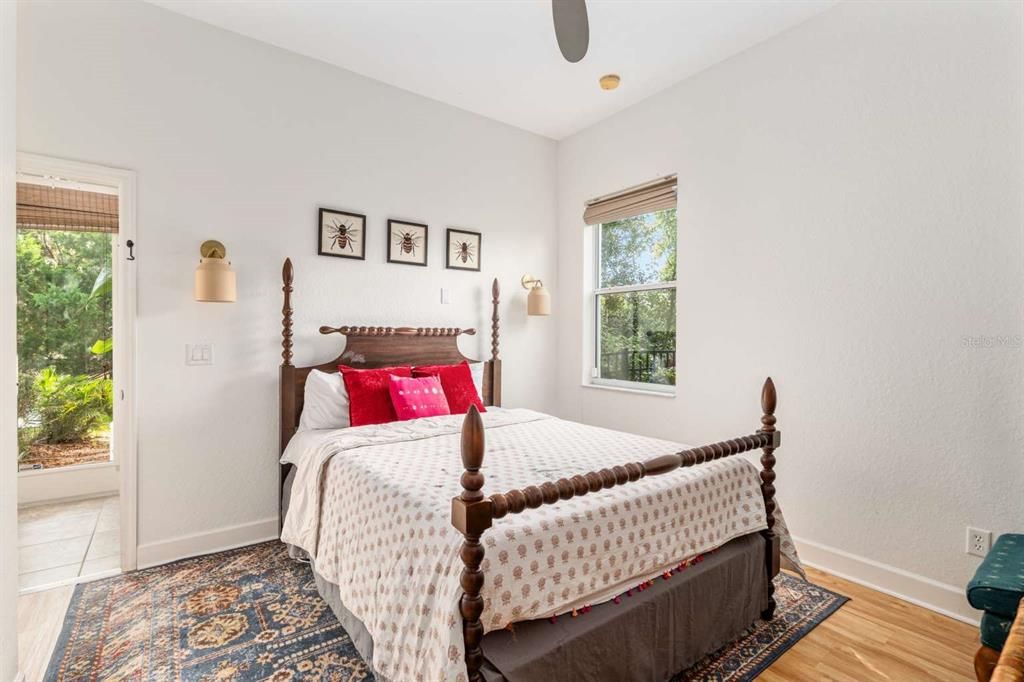 На продажу: $615,000 (3 спален, 3 ванн, 2500 Квадратных фут)