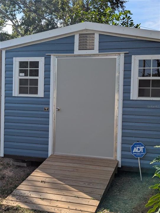 For Sale: $529,000 (3 beds, 2 baths, 1073 Square Feet)