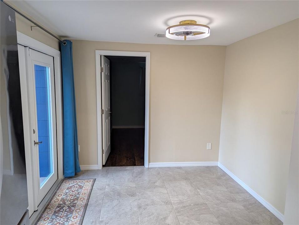 For Sale: $529,000 (3 beds, 2 baths, 1073 Square Feet)