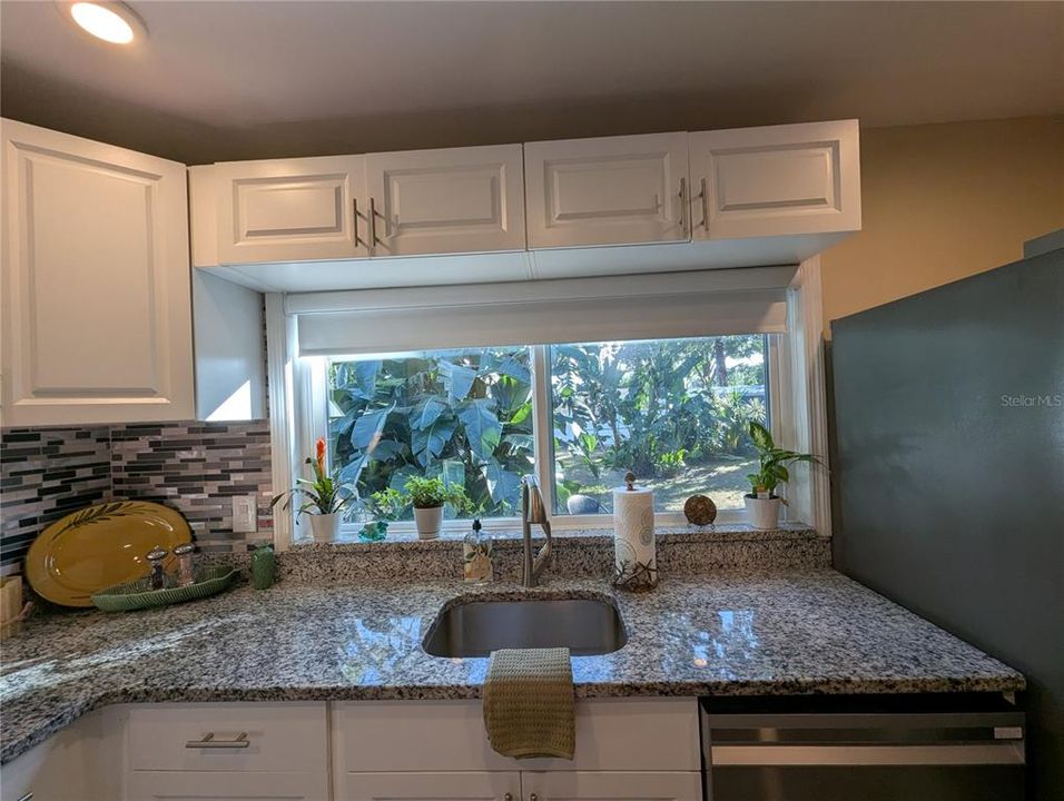 For Sale: $529,000 (3 beds, 2 baths, 1073 Square Feet)