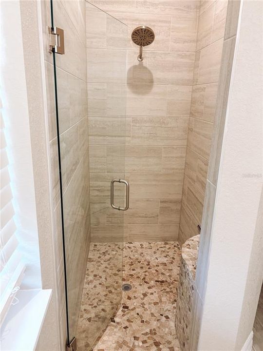 For Rent: $2,750 (3 beds, 2 baths, 1884 Square Feet)