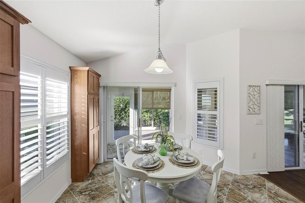 待售: $525,000 (3 贝兹, 2 浴室, 1965 平方英尺)