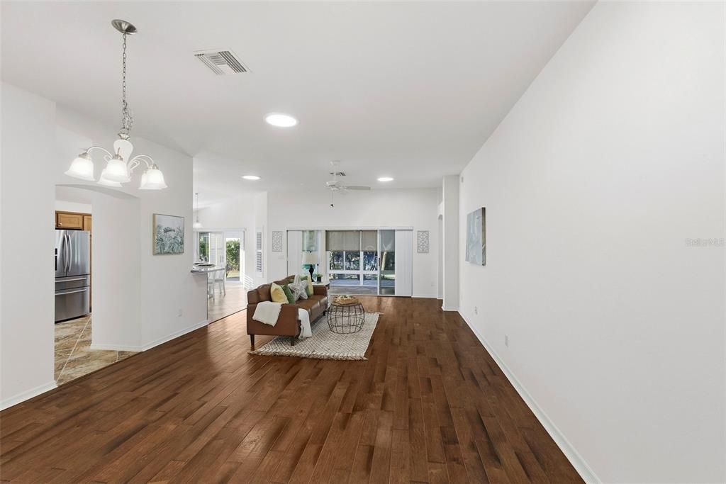 待售: $525,000 (3 贝兹, 2 浴室, 1965 平方英尺)