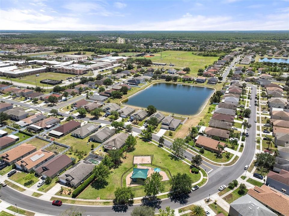 На продажу: $399,999 (4 спален, 2 ванн, 2383 Квадратных фут)