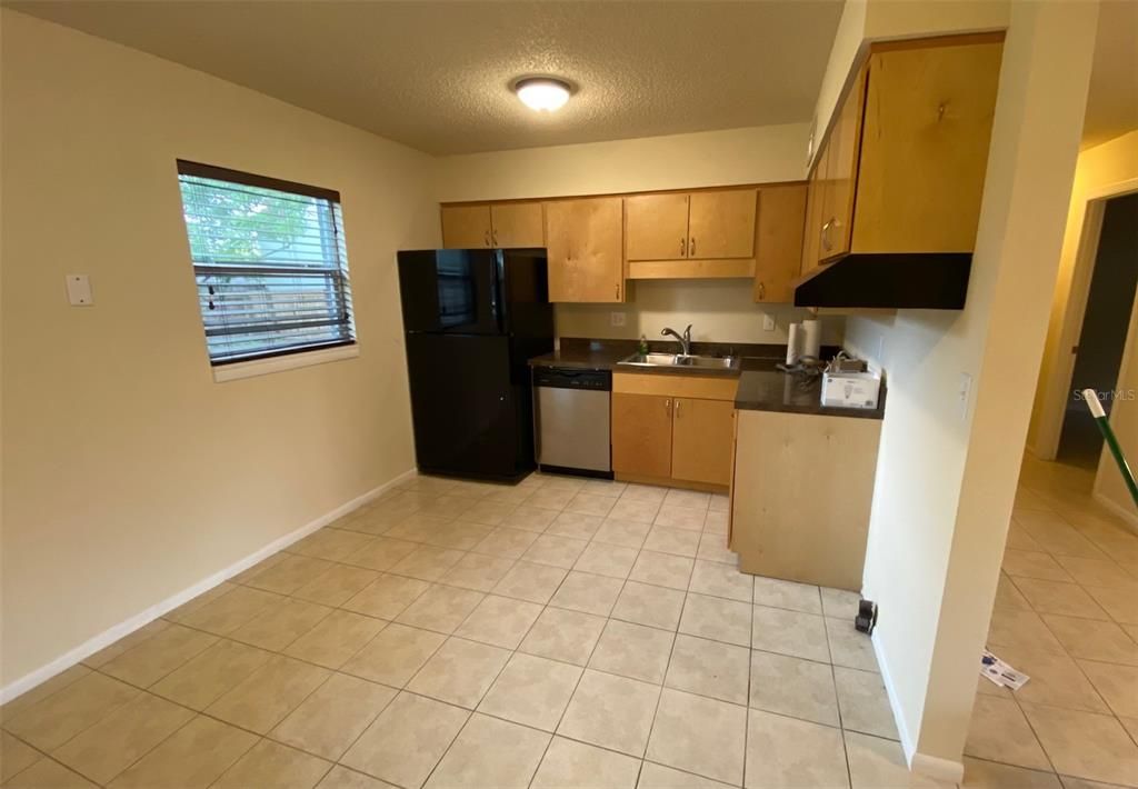 En Venta: $270,000 (3 camas, 1 baños, 1053 Pies cuadrados)