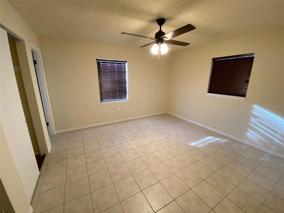 En Venta: $270,000 (3 camas, 1 baños, 1053 Pies cuadrados)