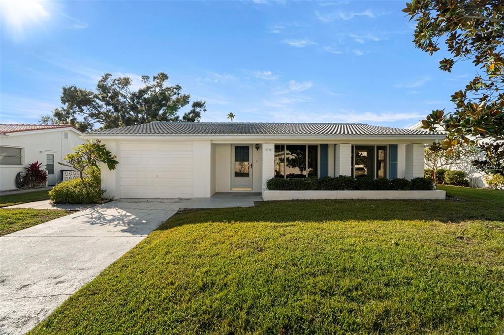 En Venta: $259,900 (2 camas, 2 baños, 1142 Pies cuadrados)