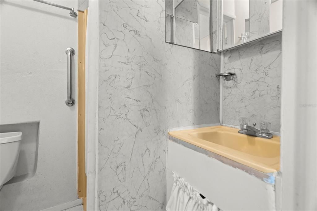 En Venta: $259,900 (2 camas, 2 baños, 1142 Pies cuadrados)