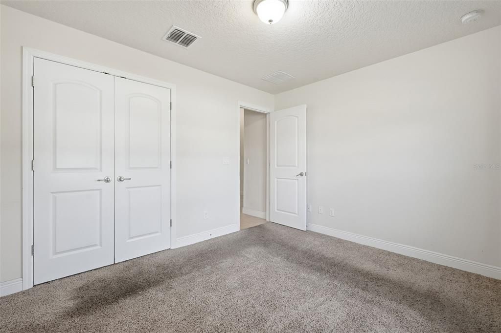 На продажу: $305,000 (3 спален, 2 ванн, 1487 Квадратных фут)