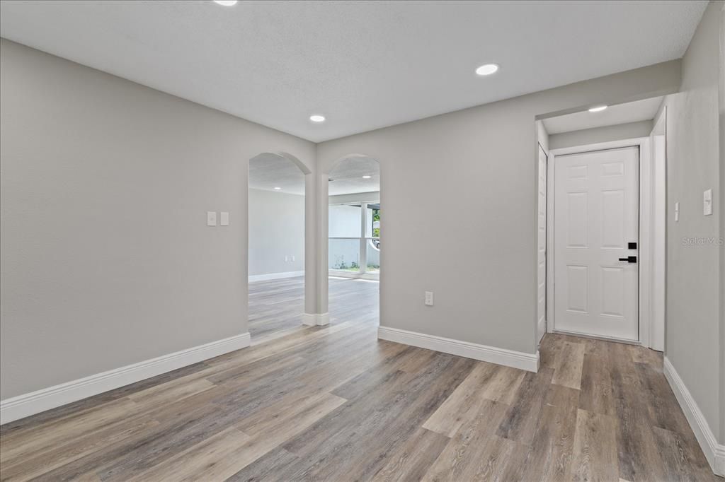 For Rent: $2,250 (3 beds, 2 baths, 1442 Square Feet)