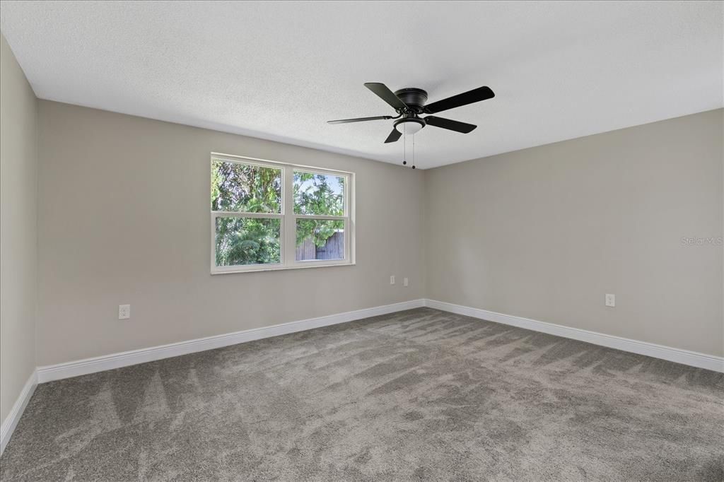 For Rent: $2,250 (3 beds, 2 baths, 1442 Square Feet)