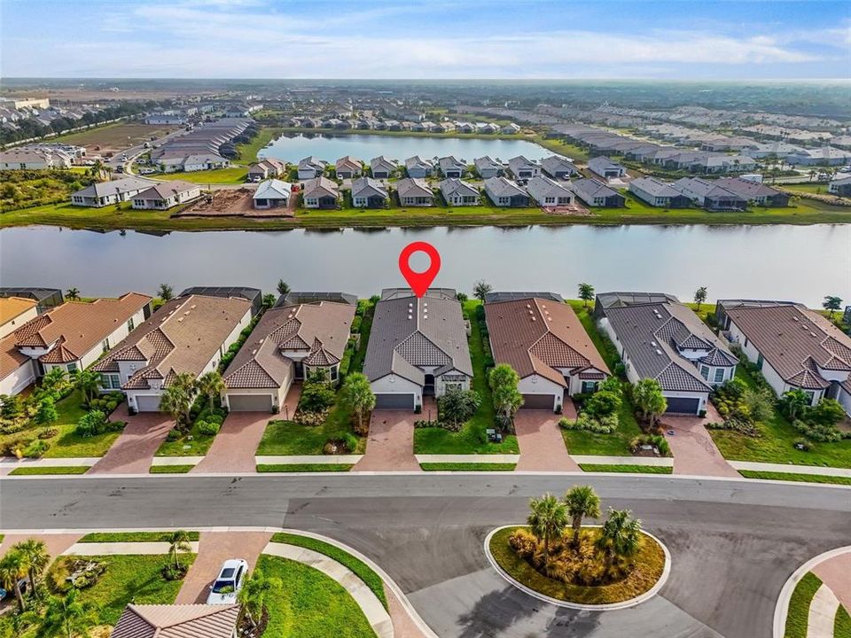 For Sale: $1,299,900 (4 beds, 3 baths, 2479 Square Feet)