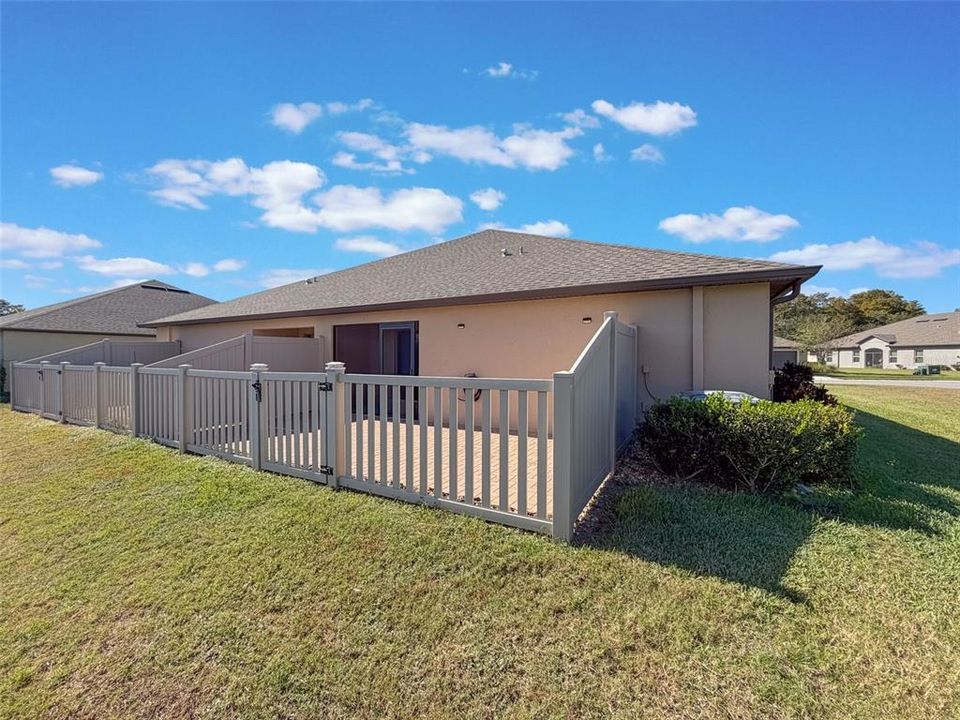 合同活跃: $235,000 (3 贝兹, 2 浴室, 1495 平方英尺)