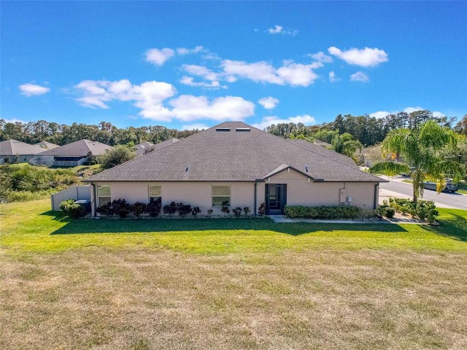 合同活跃: $235,000 (3 贝兹, 2 浴室, 1495 平方英尺)