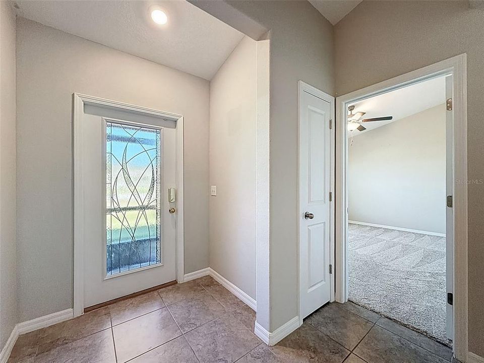 合同活跃: $235,000 (3 贝兹, 2 浴室, 1495 平方英尺)