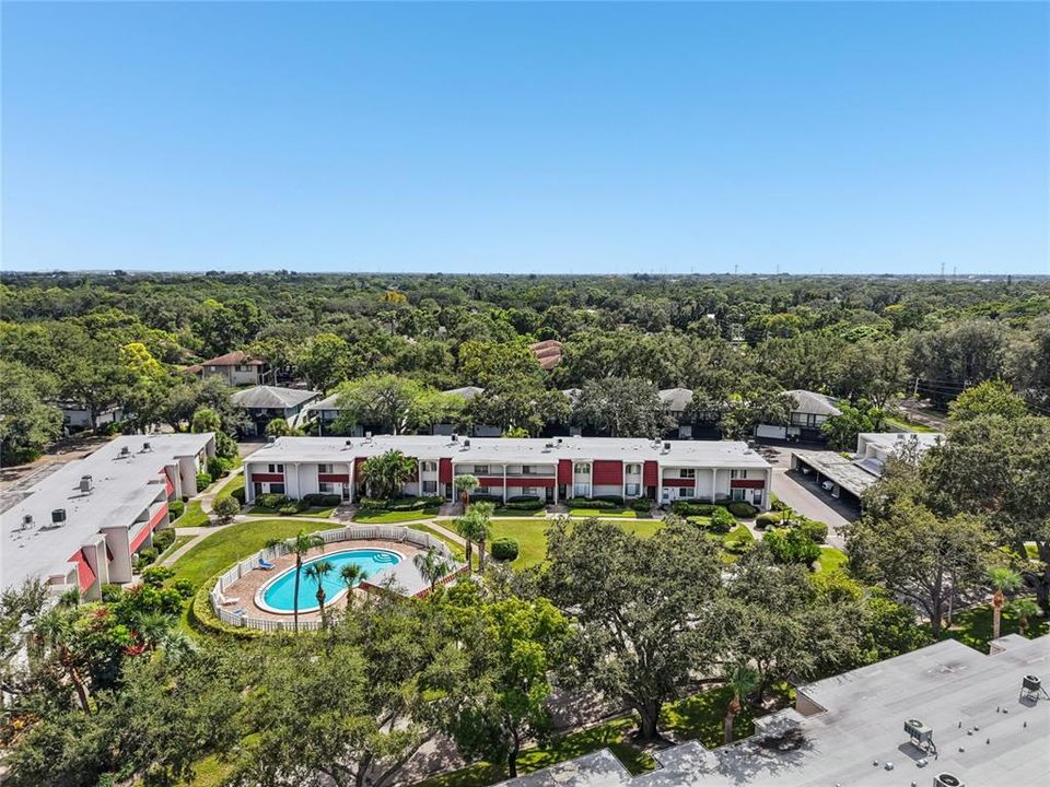 For Rent: $1,900 (2 beds, 2 baths, 853 Square Feet)