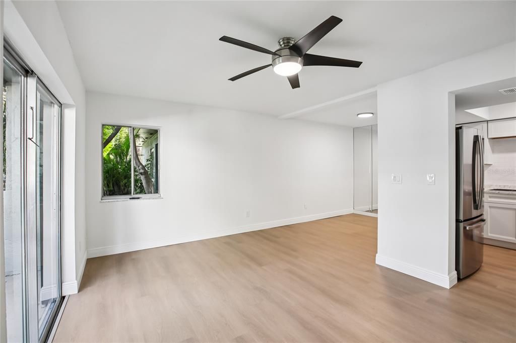 For Rent: $1,900 (2 beds, 2 baths, 853 Square Feet)