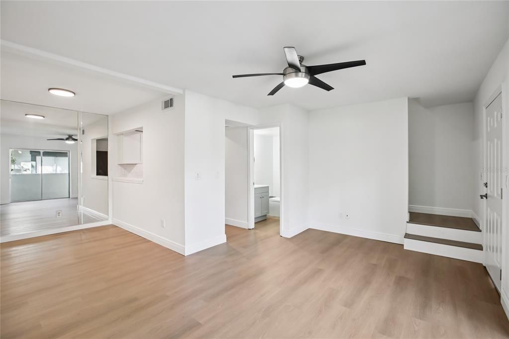 For Rent: $1,900 (2 beds, 2 baths, 853 Square Feet)