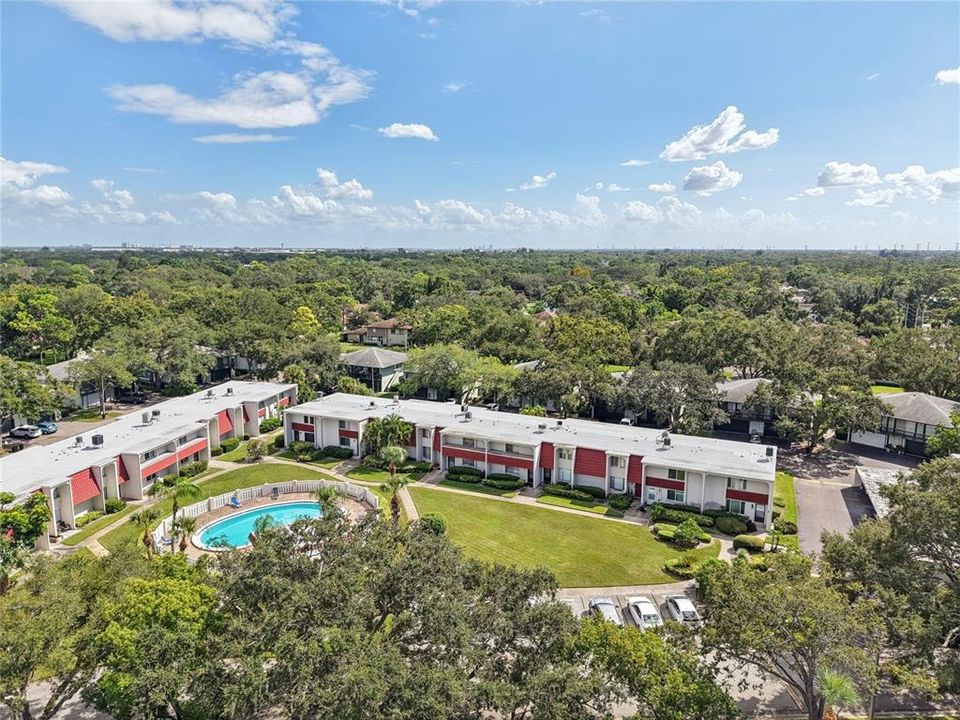 For Rent: $1,900 (2 beds, 2 baths, 853 Square Feet)