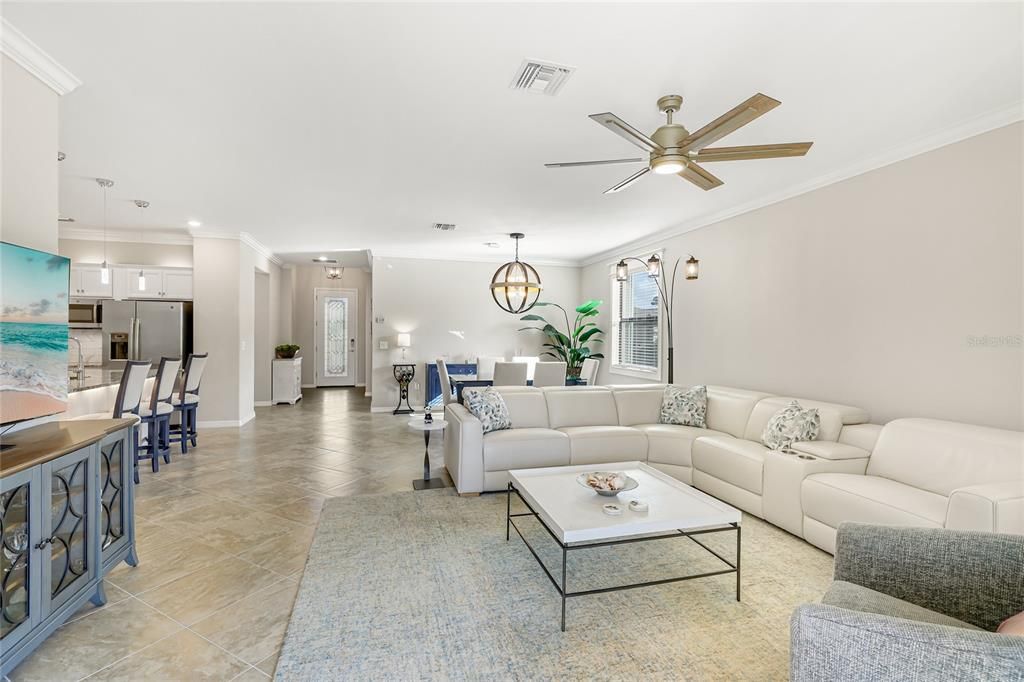 Active With Contract: $550,000 (3 beds, 3 baths, 1855 Square Feet)