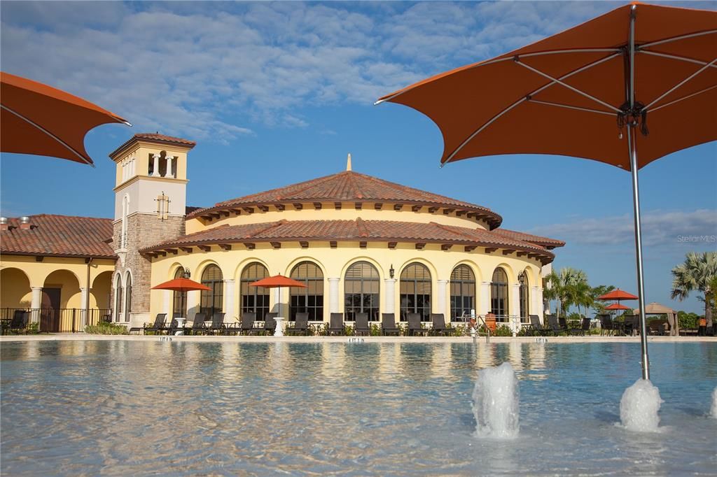 Active With Contract: $550,000 (3 beds, 3 baths, 1855 Square Feet)