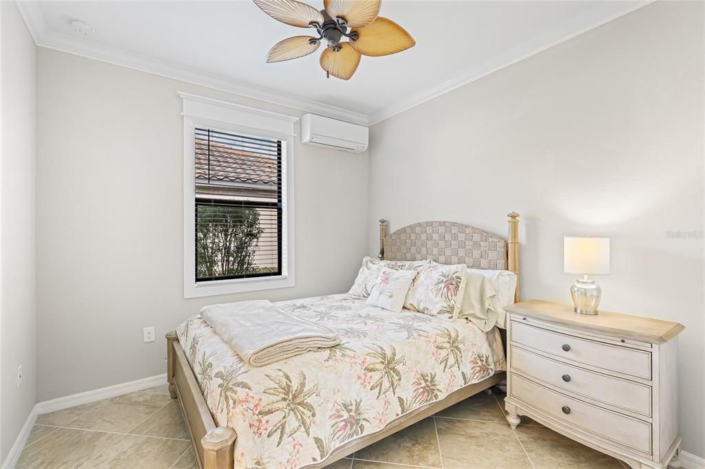 Active With Contract: $550,000 (3 beds, 3 baths, 1855 Square Feet)