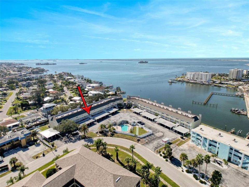 На продажу: $430,000 (2 спален, 2 ванн, 1290 Квадратных фут)