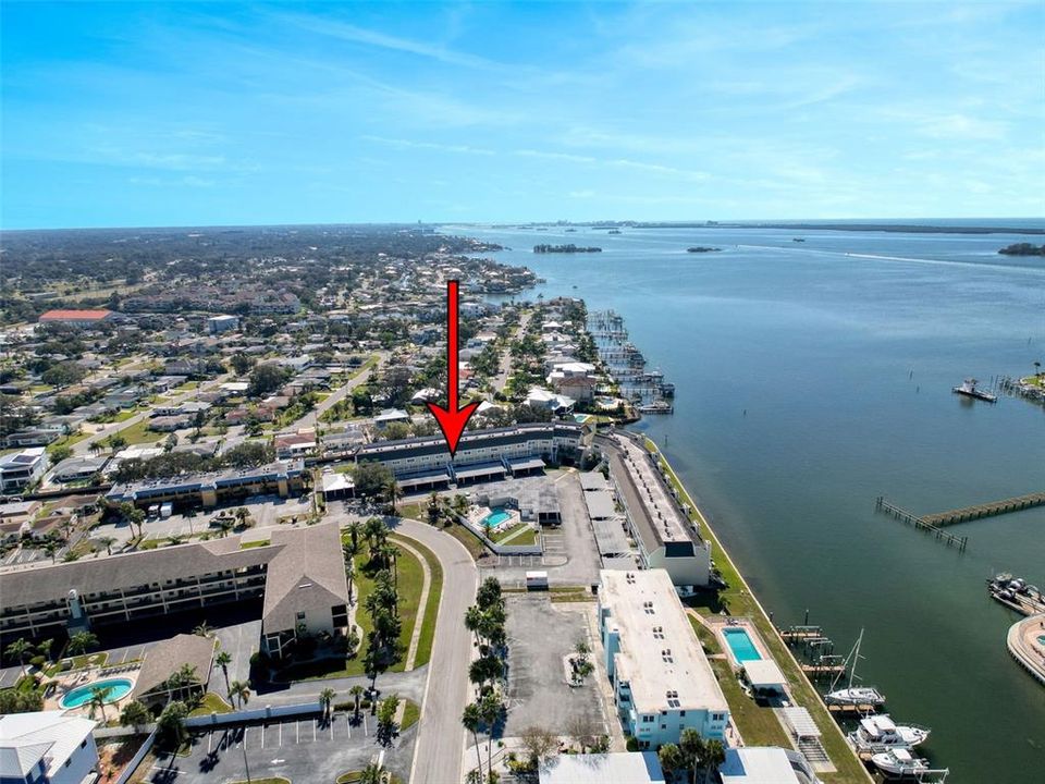 На продажу: $430,000 (2 спален, 2 ванн, 1290 Квадратных фут)