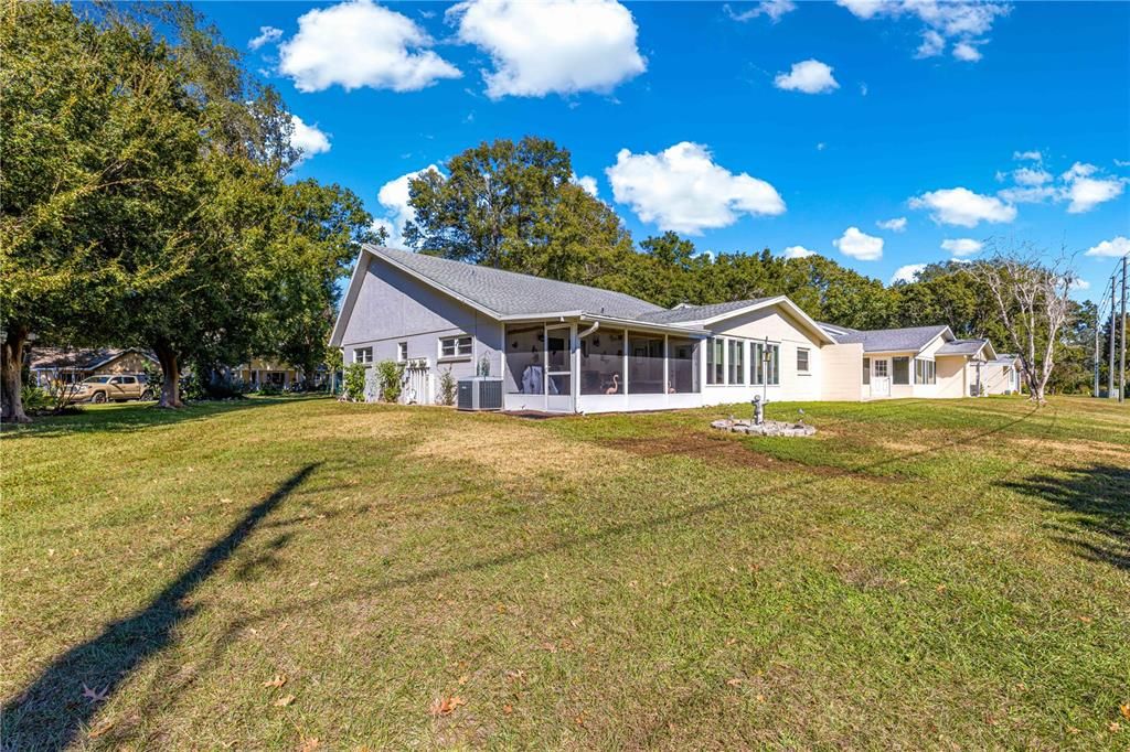 待售: $209,900 (2 贝兹, 2 浴室, 1409 平方英尺)