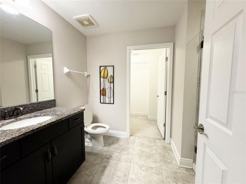 For Sale: $400,000 (3 beds, 2 baths, 1713 Square Feet)