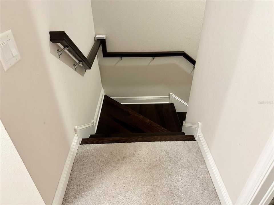 For Sale: $400,000 (3 beds, 2 baths, 1713 Square Feet)