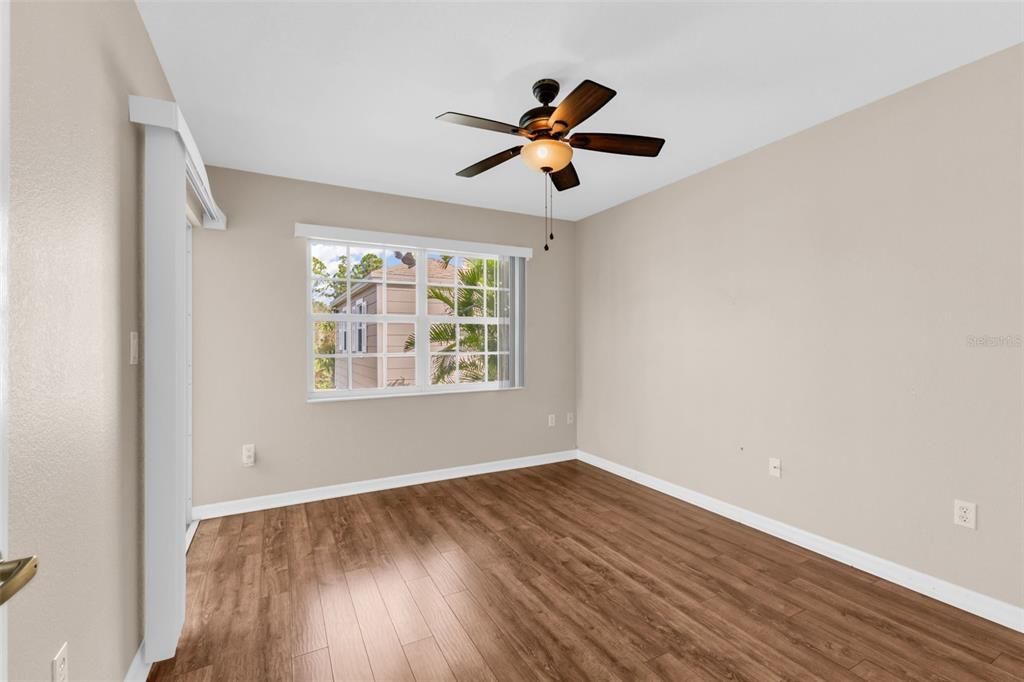 Active With Contract: $389,900 (3 beds, 2 baths, 1966 Square Feet)