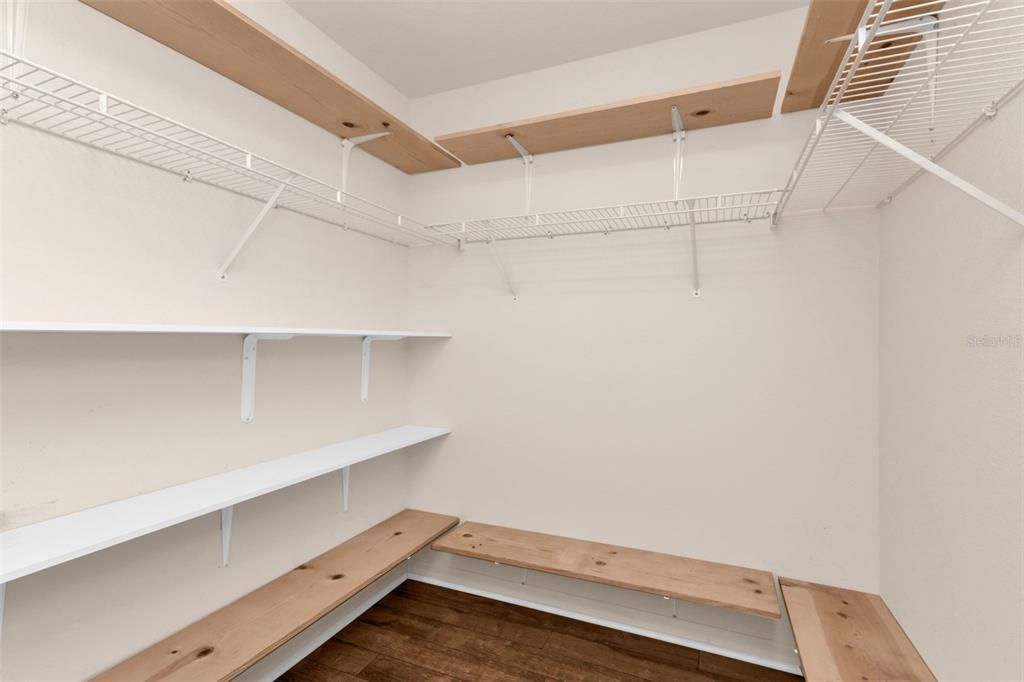 Active With Contract: $389,900 (3 beds, 2 baths, 1966 Square Feet)