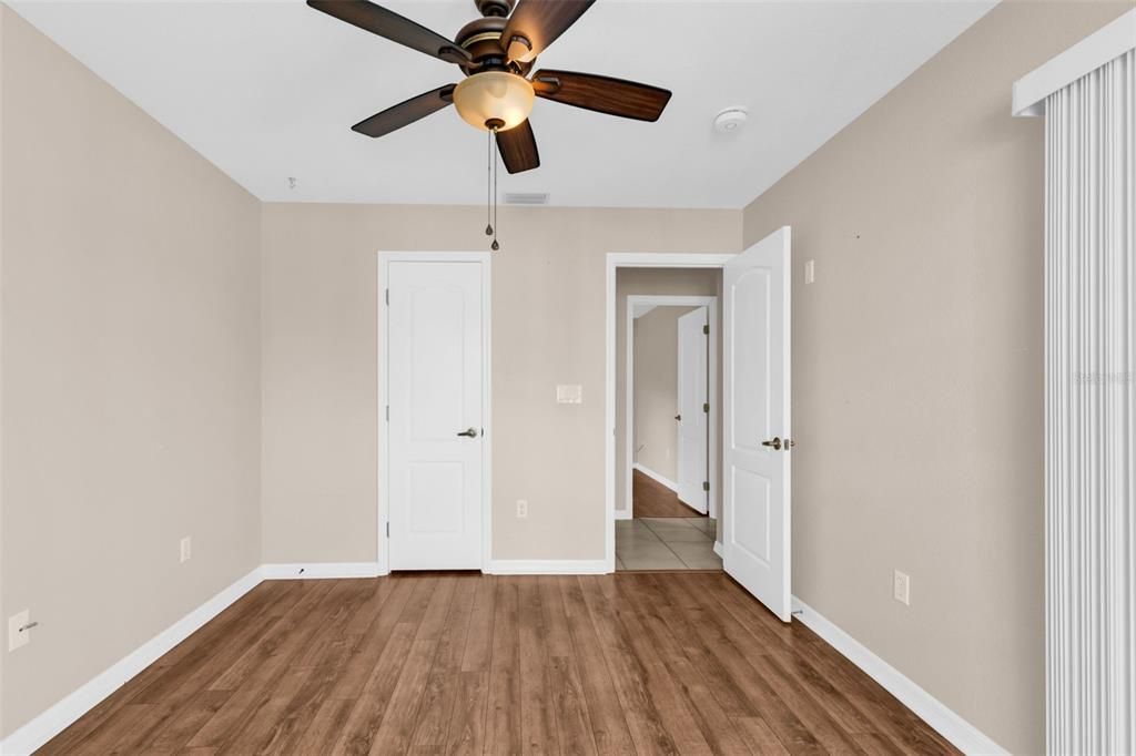 Active With Contract: $389,900 (3 beds, 2 baths, 1966 Square Feet)