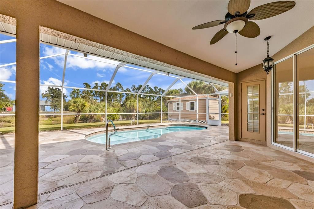 Active With Contract: $389,900 (3 beds, 2 baths, 1966 Square Feet)