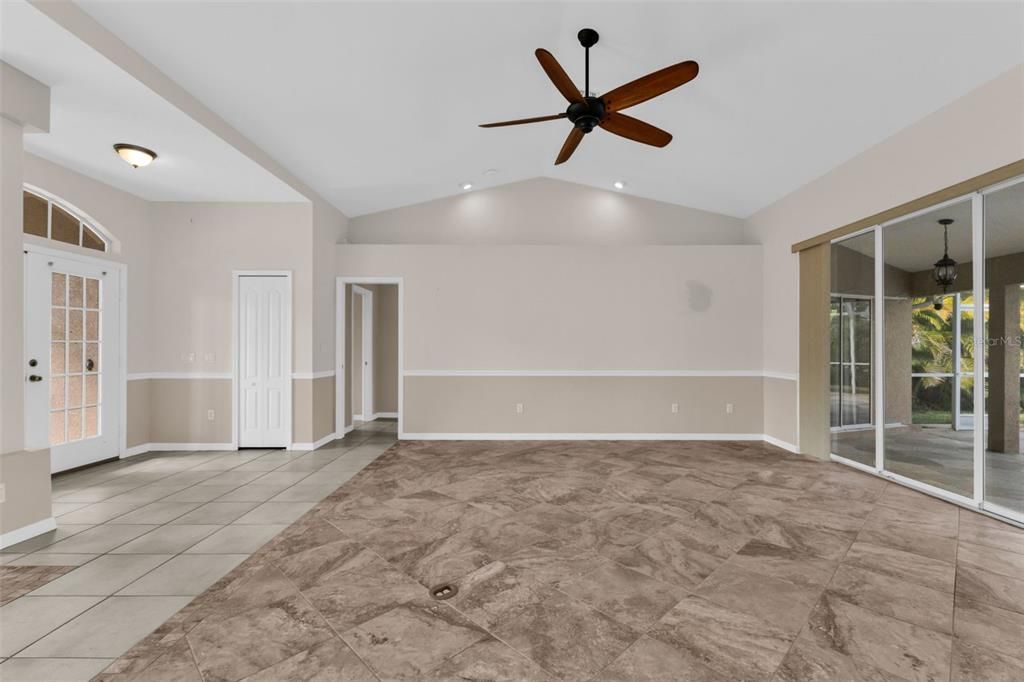 Active With Contract: $389,900 (3 beds, 2 baths, 1966 Square Feet)