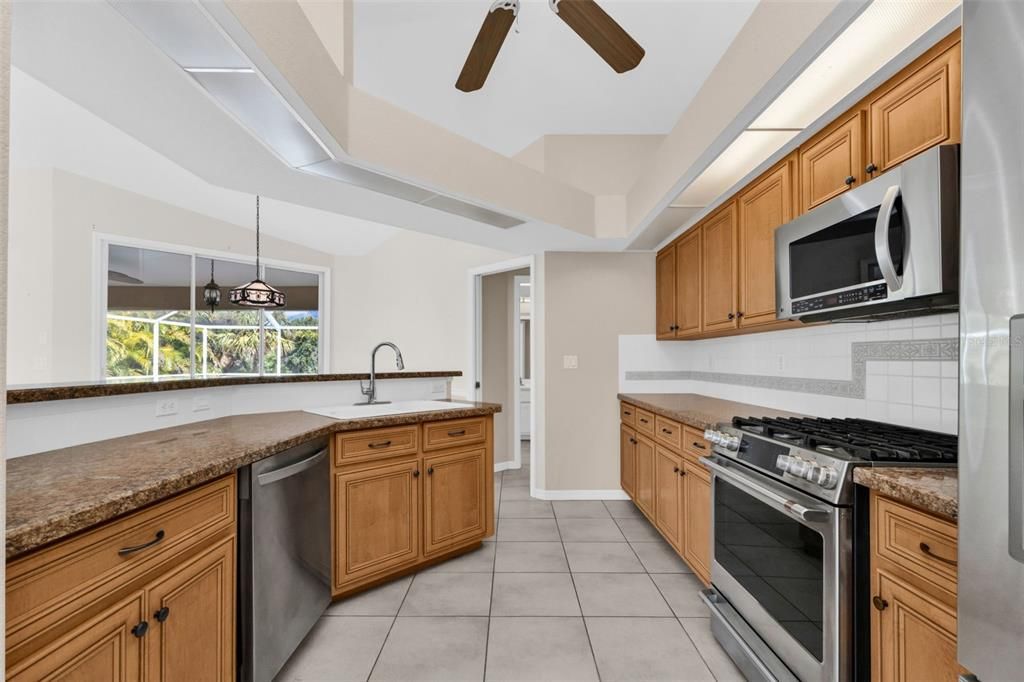 Active With Contract: $389,900 (3 beds, 2 baths, 1966 Square Feet)