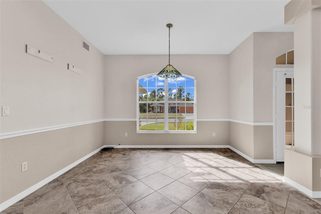Active With Contract: $389,900 (3 beds, 2 baths, 1966 Square Feet)