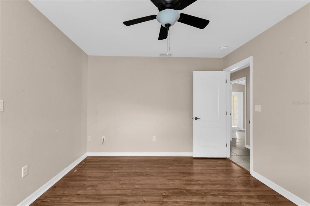 Active With Contract: $389,900 (3 beds, 2 baths, 1966 Square Feet)