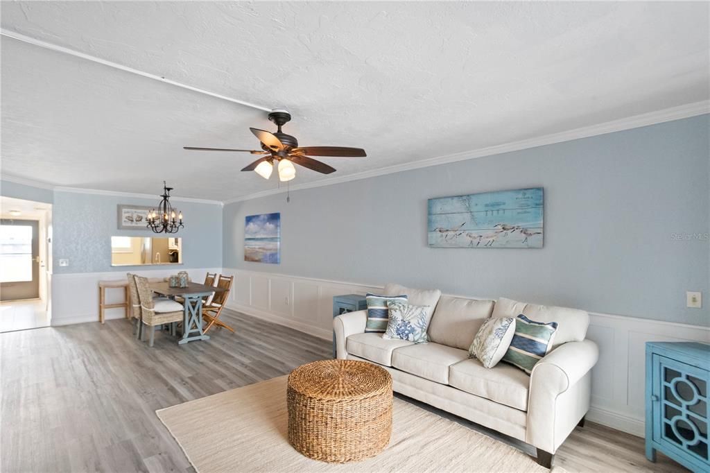 For Rent: $4,000 (2 beds, 2 baths, 1025 Square Feet)