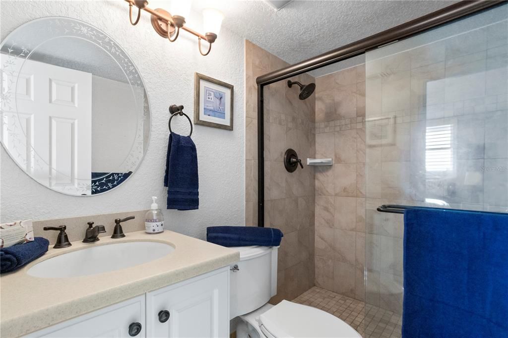 For Rent: $4,000 (2 beds, 2 baths, 1025 Square Feet)