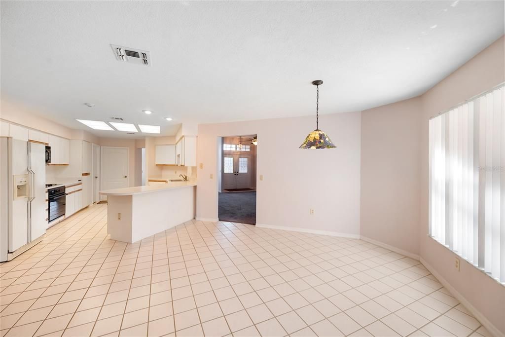 For Sale: $385,000 (3 beds, 2 baths, 2338 Square Feet)