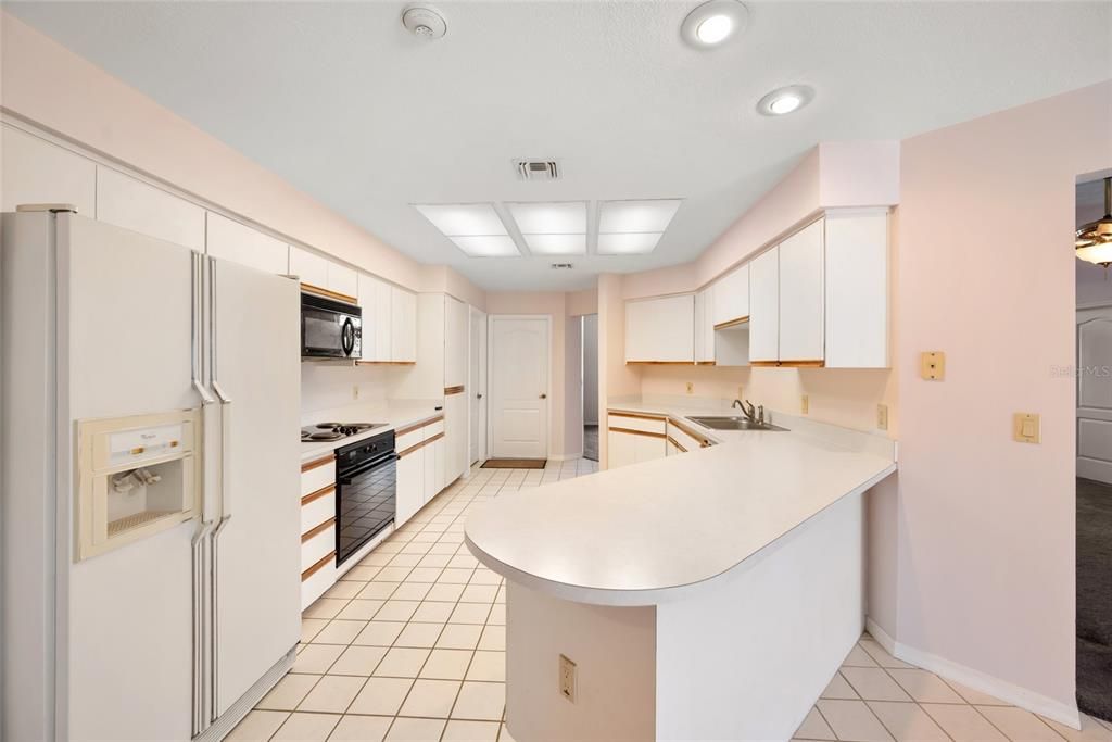 For Sale: $385,000 (3 beds, 2 baths, 2338 Square Feet)