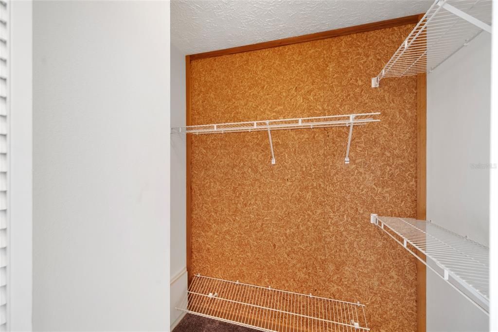 For Sale: $385,000 (3 beds, 2 baths, 2338 Square Feet)