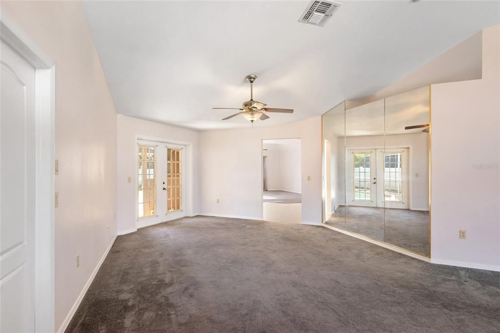 For Sale: $385,000 (3 beds, 2 baths, 2338 Square Feet)