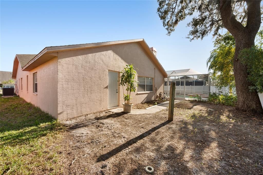 For Sale: $385,000 (3 beds, 2 baths, 2338 Square Feet)