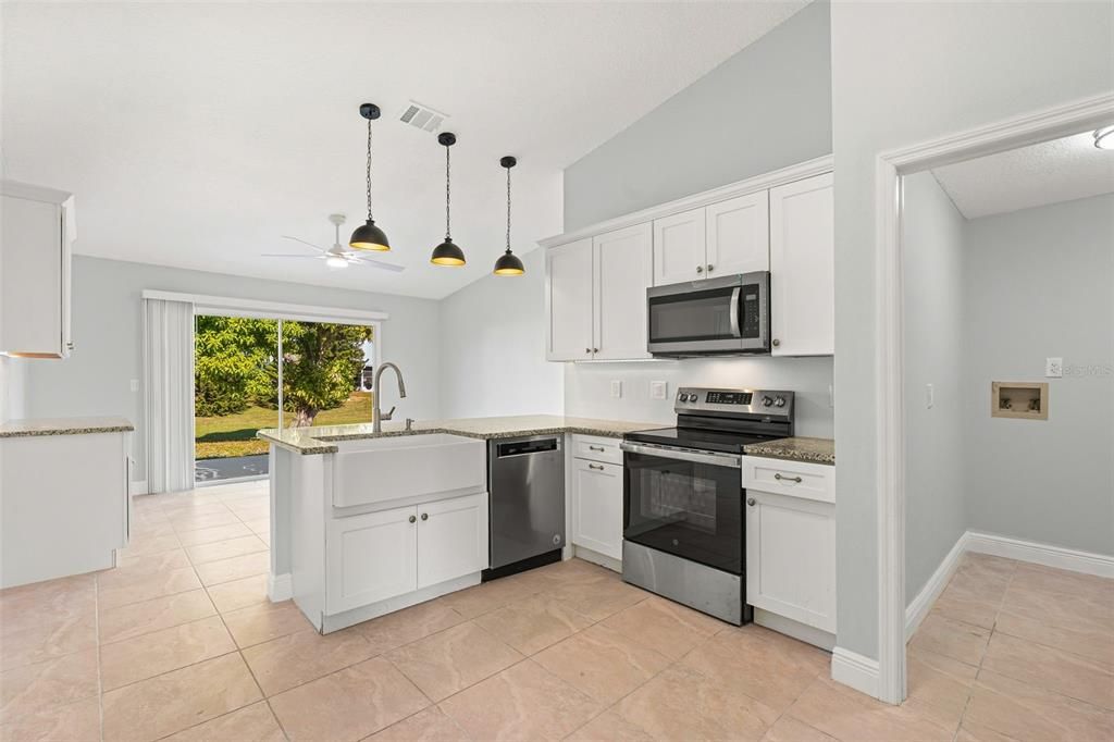 Active With Contract: $360,000 (3 beds, 2 baths, 1425 Square Feet)