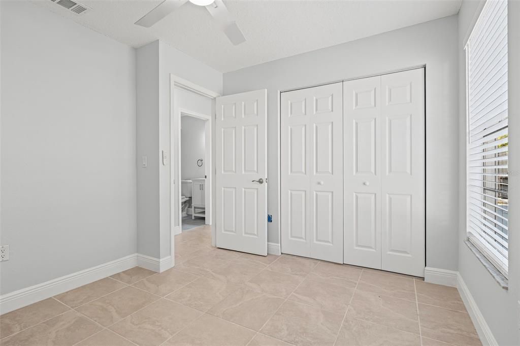 Active With Contract: $360,000 (3 beds, 2 baths, 1425 Square Feet)