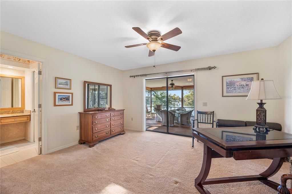 For Sale: $697,000 (3 beds, 3 baths, 2501 Square Feet)